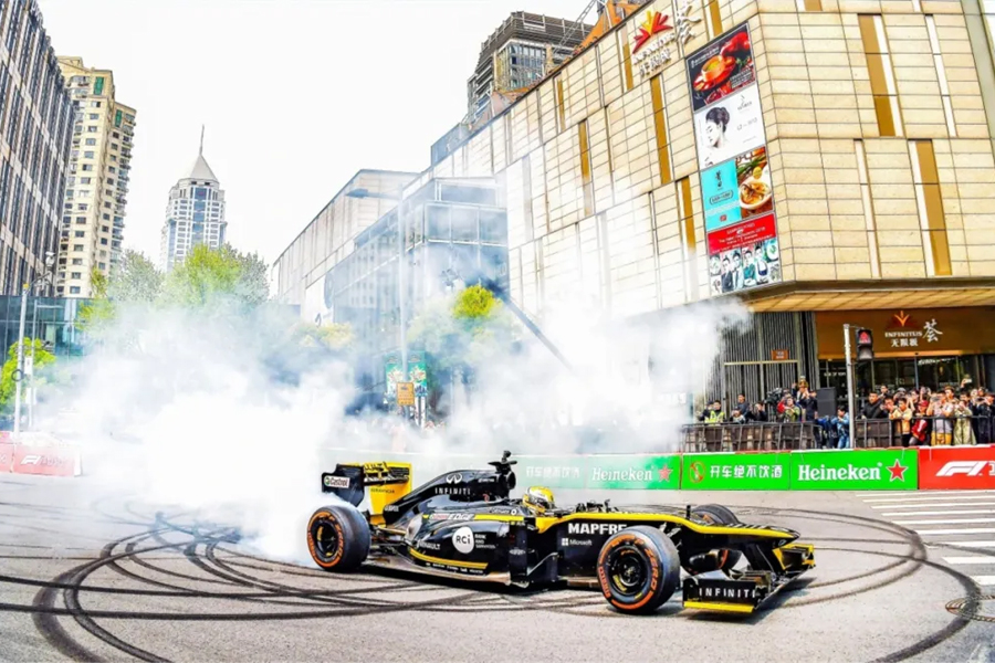 米兰体育入口-包含不止于赛场：F1在科技与娱乐结合的新路径的词条